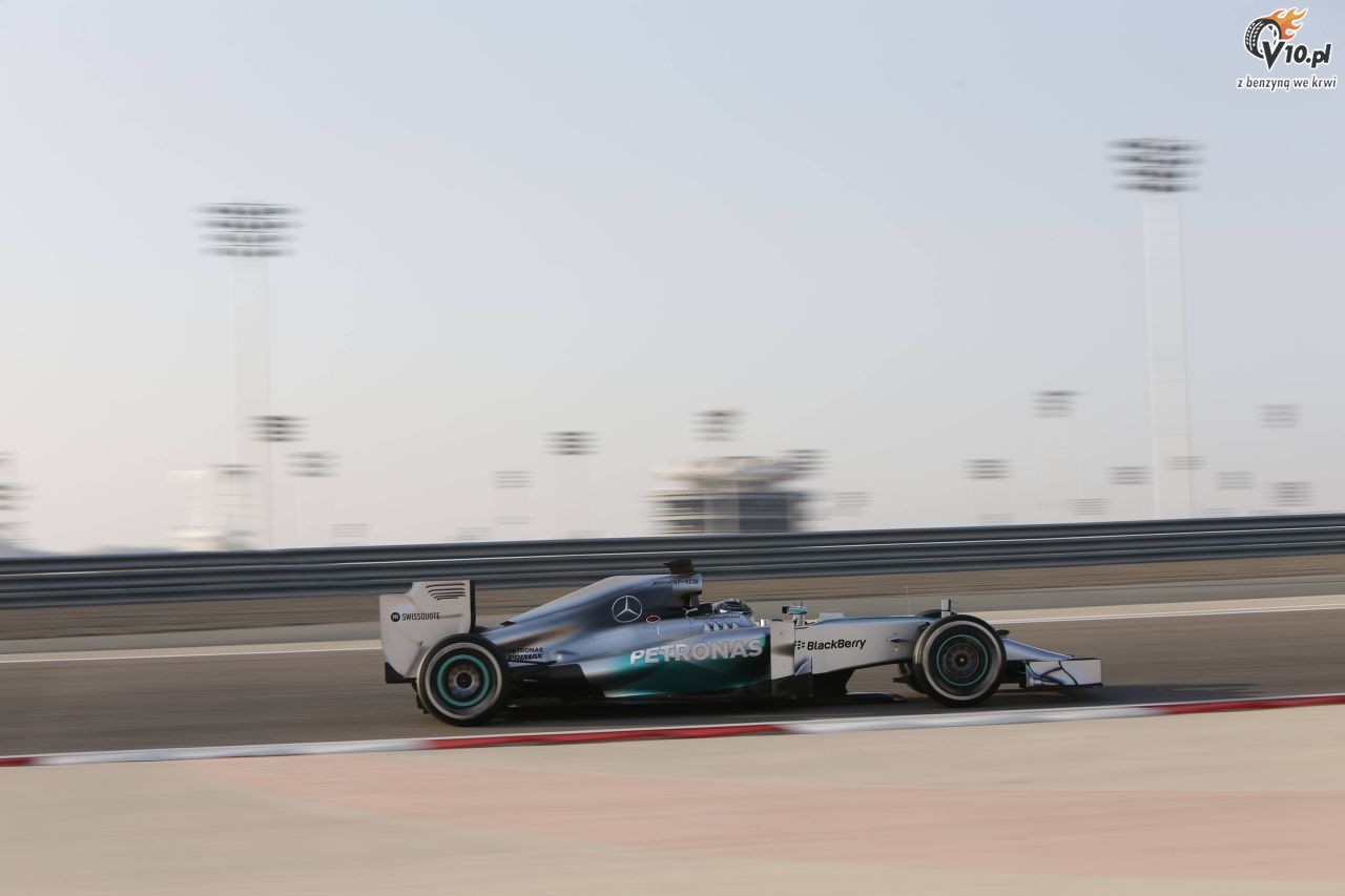 Nowe bolidy F1 bardzo szybkie na prostych