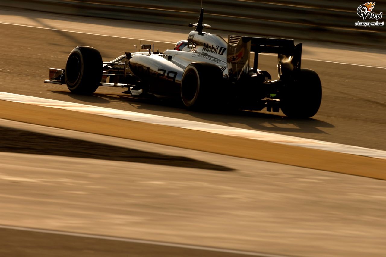 II testy F1 w Bahrajnie 2014 - dzie pierwszy