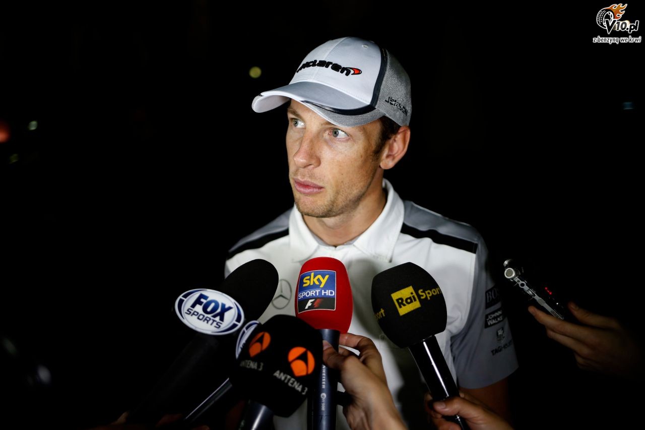Button: Mercedes ma przewag sekundy na okreniu