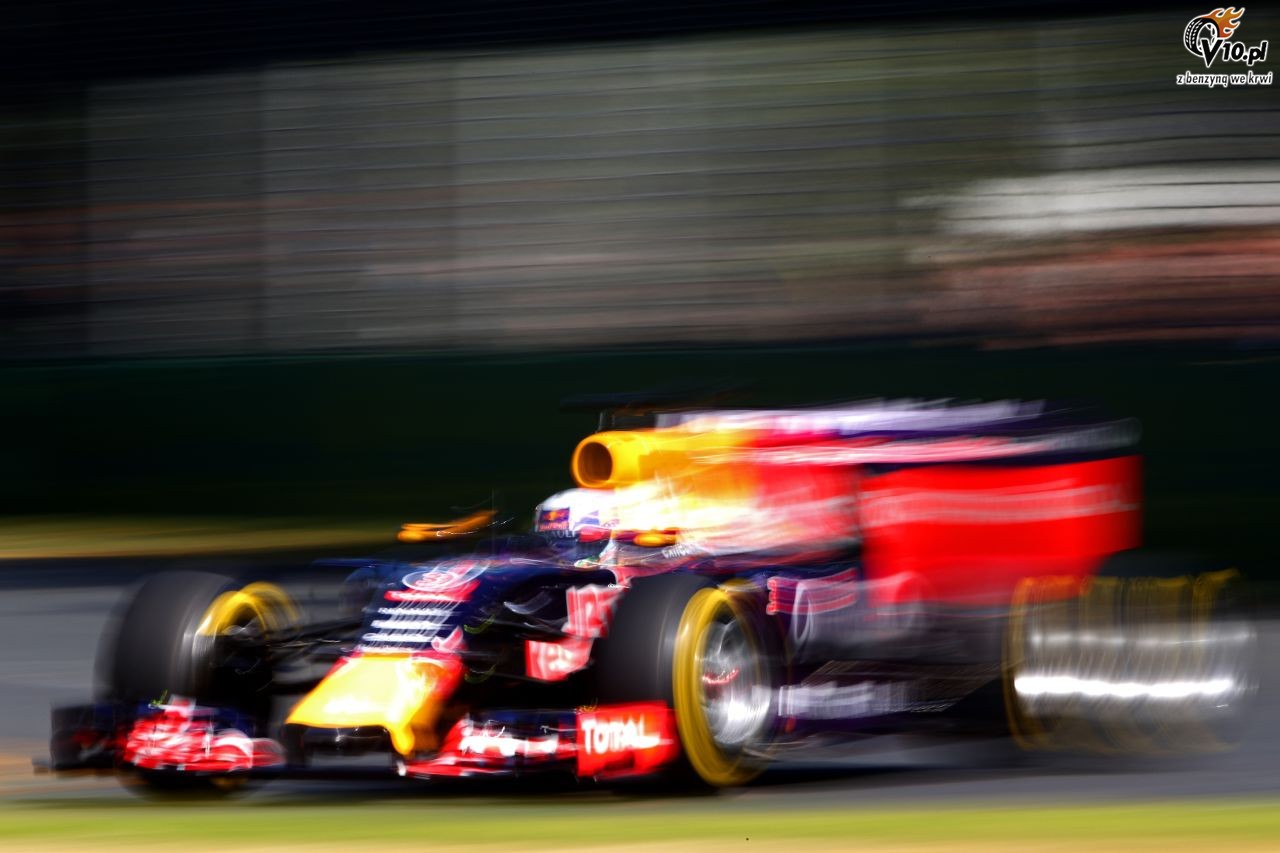 Red Bull traci wicej przez silnik Renault ni Toro Rosso