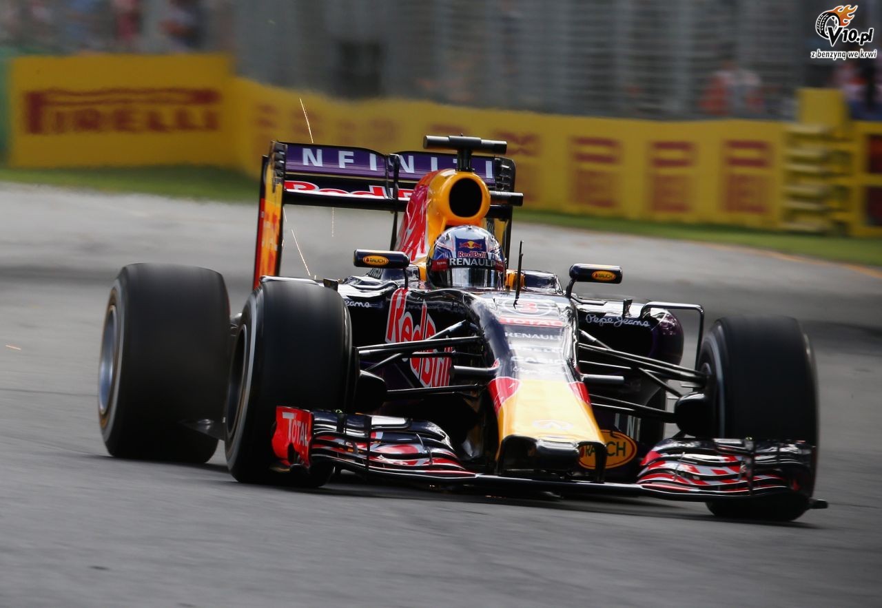Ecclestone popiera dania Red Bulla