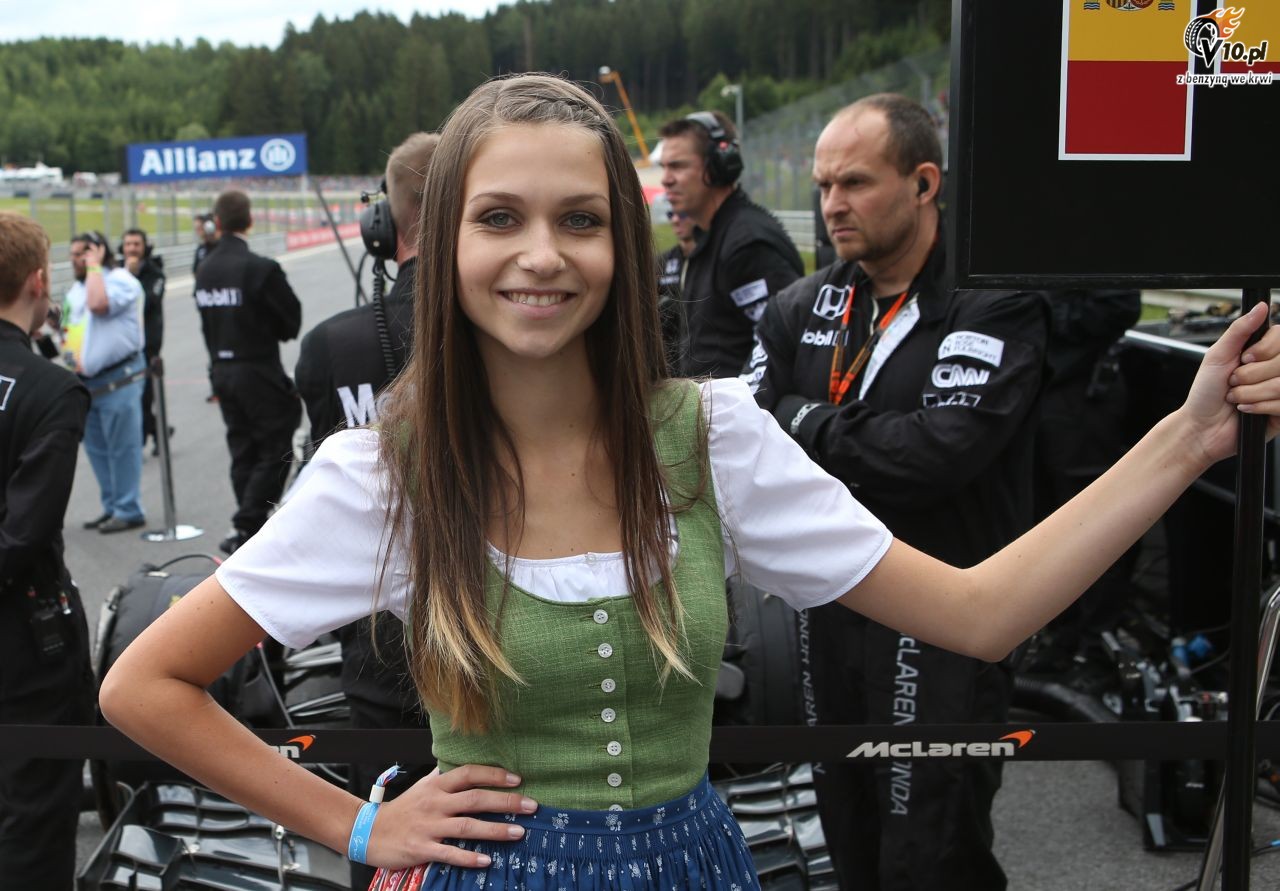 Grid Girls - czerwiec 2015