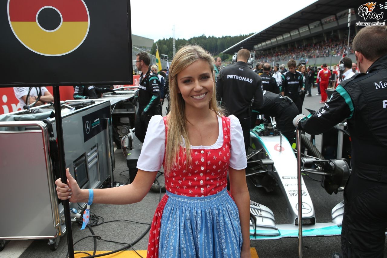 Grid Girls - czerwiec 2015