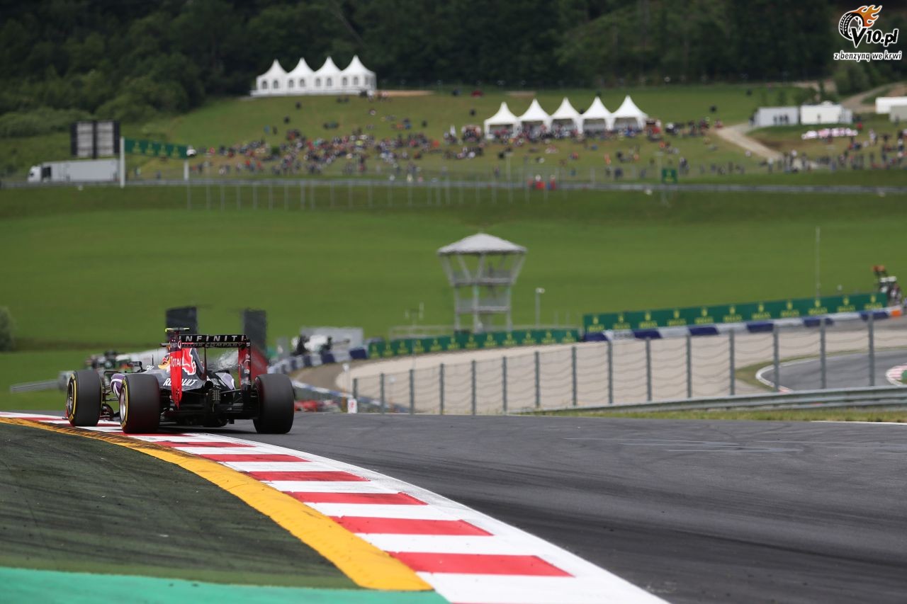 Ecclestone nie wierzy w odejcie Red Bulla z F1