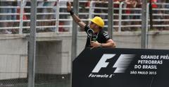 Hamilton nie ma potrzeby trzymania si w F1 z innymi kierowcami
