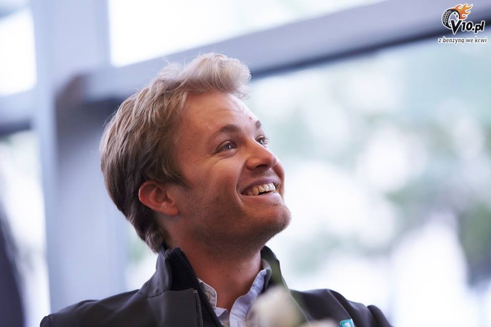 GP Chin - kwalifikacje: Hamilton minimalnie lepszy od Rosberga