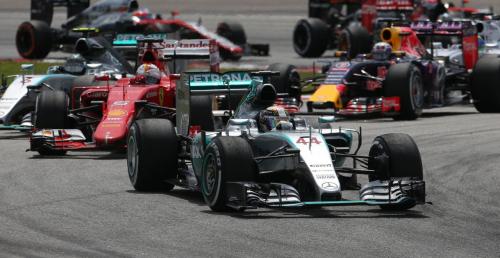 F1 zaczyna by kontrolowana przez marki samochodowe wg Mosleya