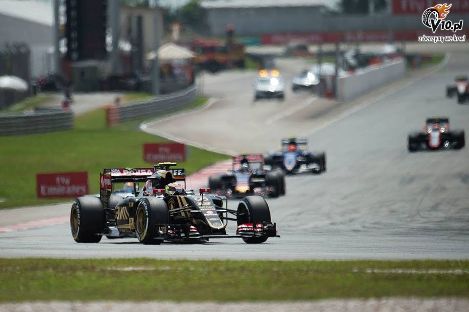 Formua 1 ostrzeona przed robieniem rewolucji technicznej na sezon 2017