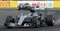 Hamilton zarzuca Mercedesowi 'specjaln serdeczno' wobec Rosberga
