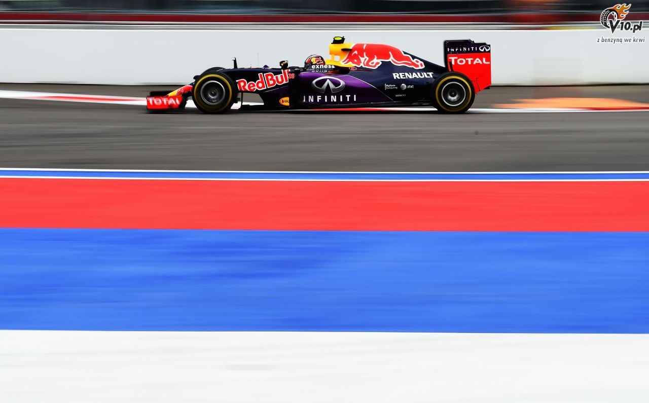 GP Rosji - kwalifikacje: Rosberg pewnie pokona Hamiltona, pozostali daleko w tyle