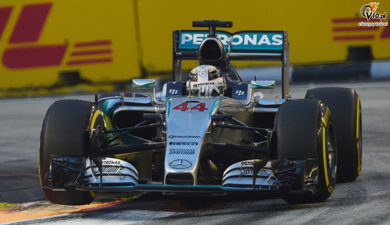 Button: Zapa formy w GP Singapuru korzystna dla Mercedesa