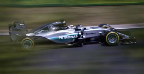 Mercedes liczy si� z mniej skutecznym rozwijaniem silnika ni� rywale