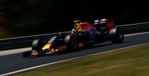 Ricciardo nie wyrzuca sobie kolizji z Mercedesami