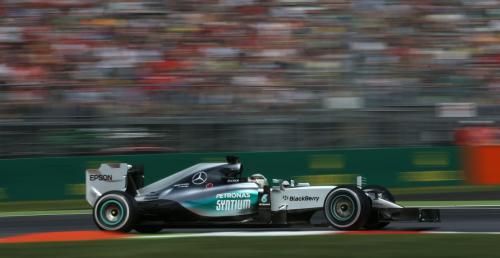Mercedes ju spokojny o silnik Hamiltona