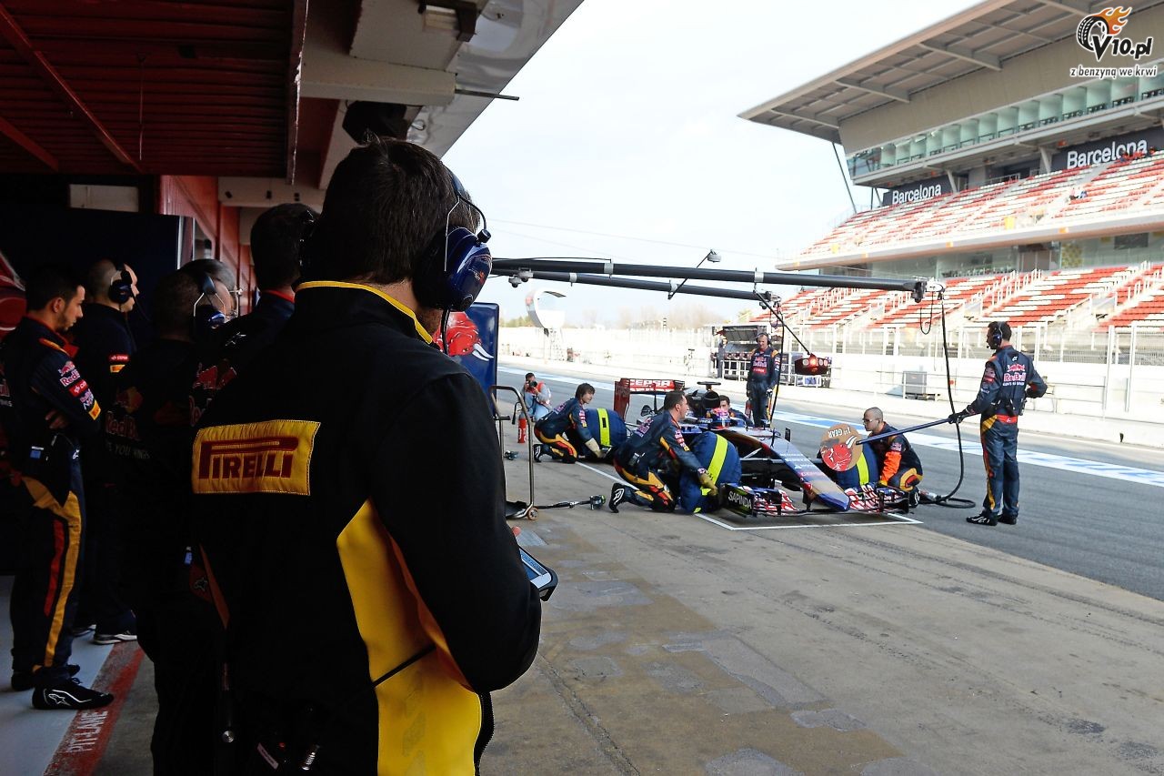 Testy F1 przed sezonem 2015 - Barcelona I - dzie 1/4