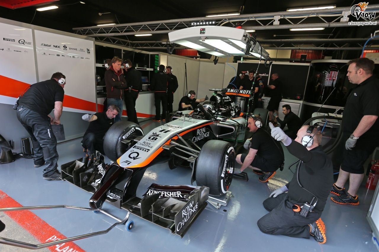 Testy F1 przed sezonem 2015 - Barcelona I - dzień 1/4
