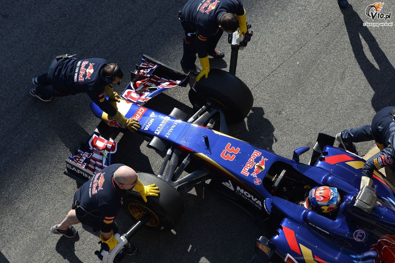 Testy F1 przed sezonem 2015 - Barcelona I - dzień 1/4