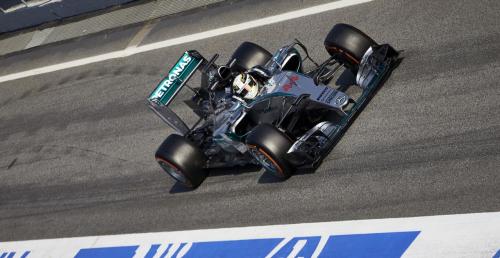 Hamilton narzeka na kamienne opony