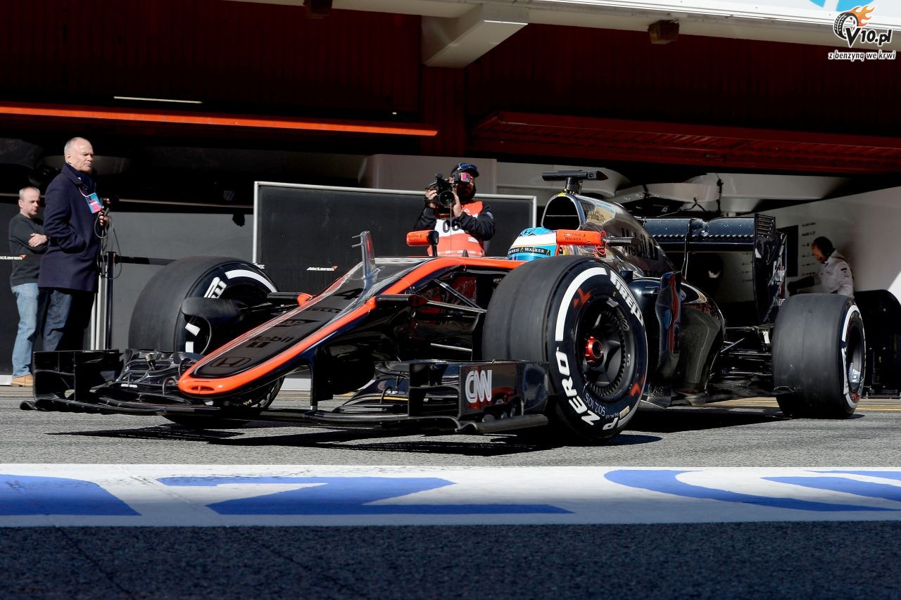 Alonso nie pamita wypadku