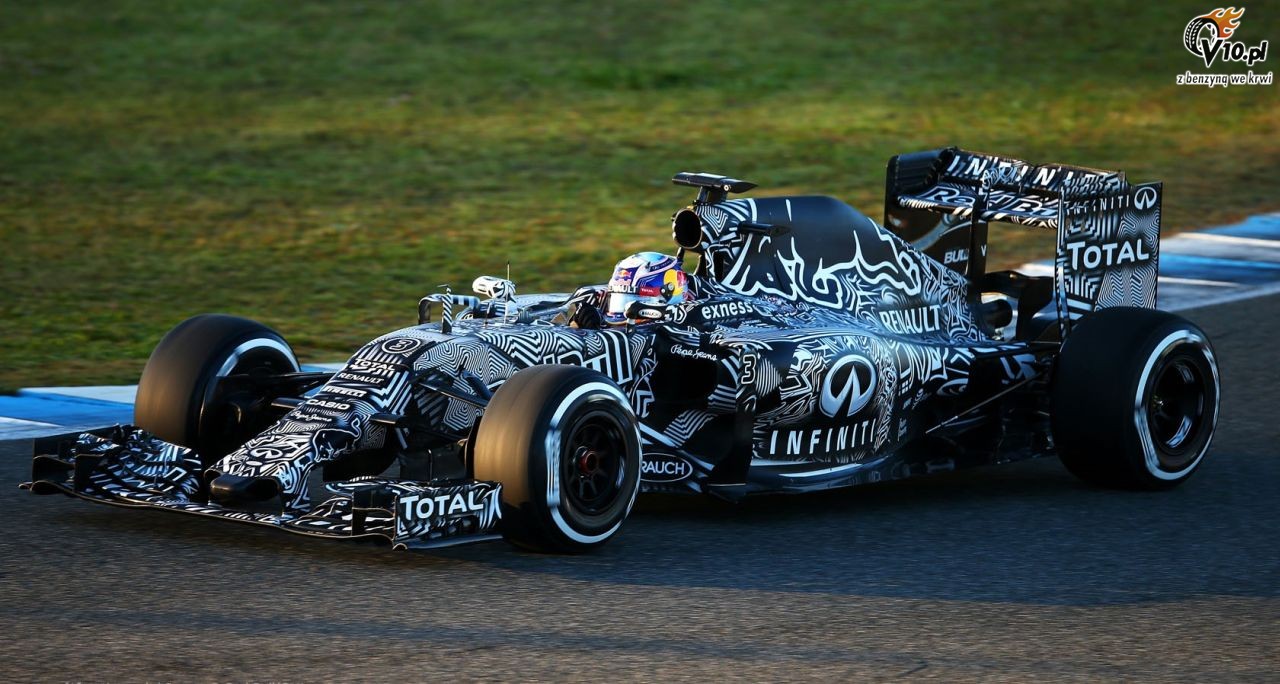 Red Bull musi testowa bez przedniego skrzyda po wypadku Kwiata