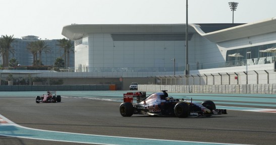 Testy opon w F1 po GP Abu Zabi 2015