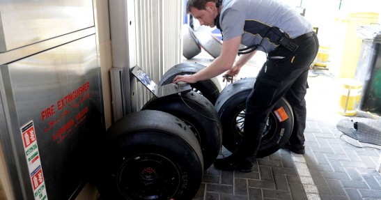 Testy opon w F1 po GP Abu Zabi 2015