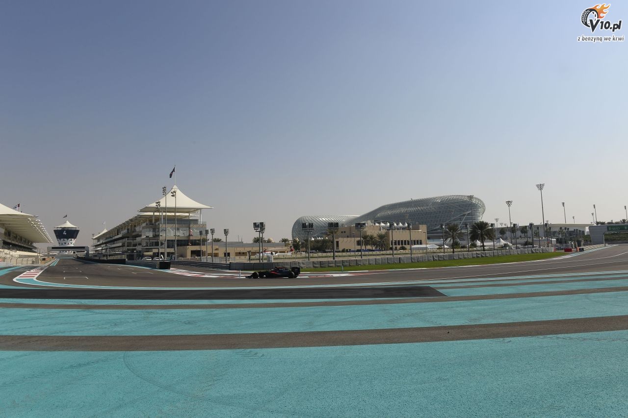 Testy opon w F1 po GP Abu Zabi 2015