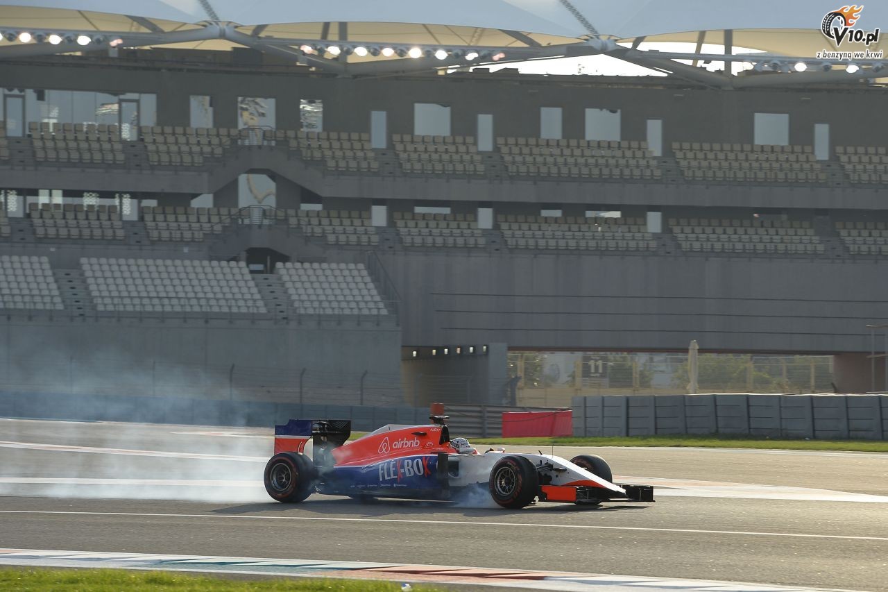 Testy opon w F1 po GP Abu Zabi 2015