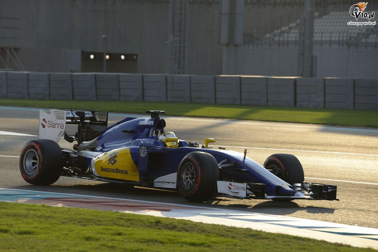 Testy opon w F1 po GP Abu Zabi 2015