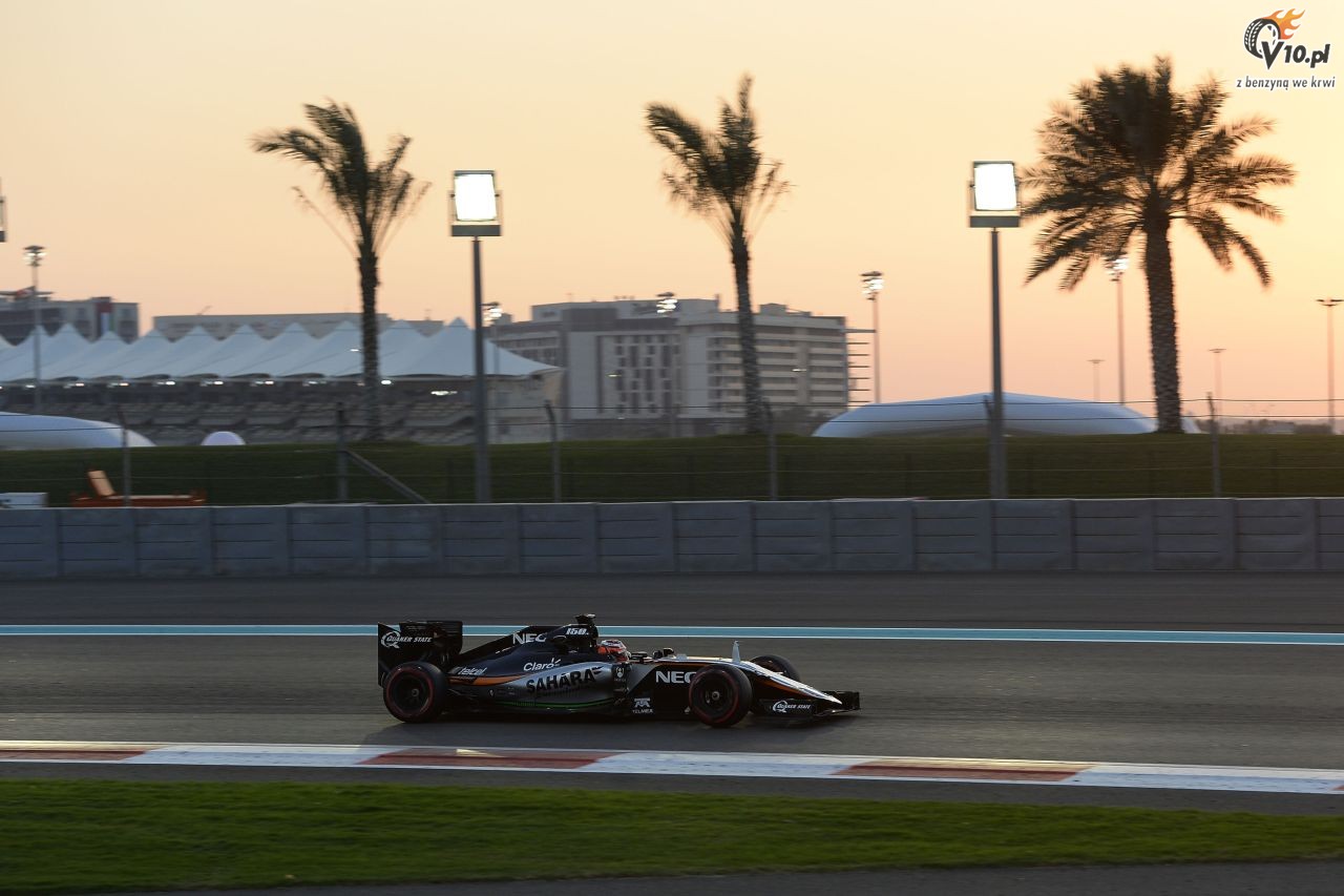 Testy opon w F1 po GP Abu Zabi 2015