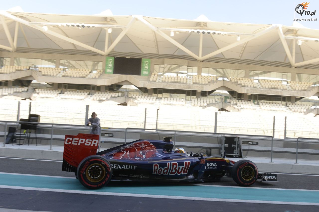 Testy opon w F1 po GP Abu Zabi 2015