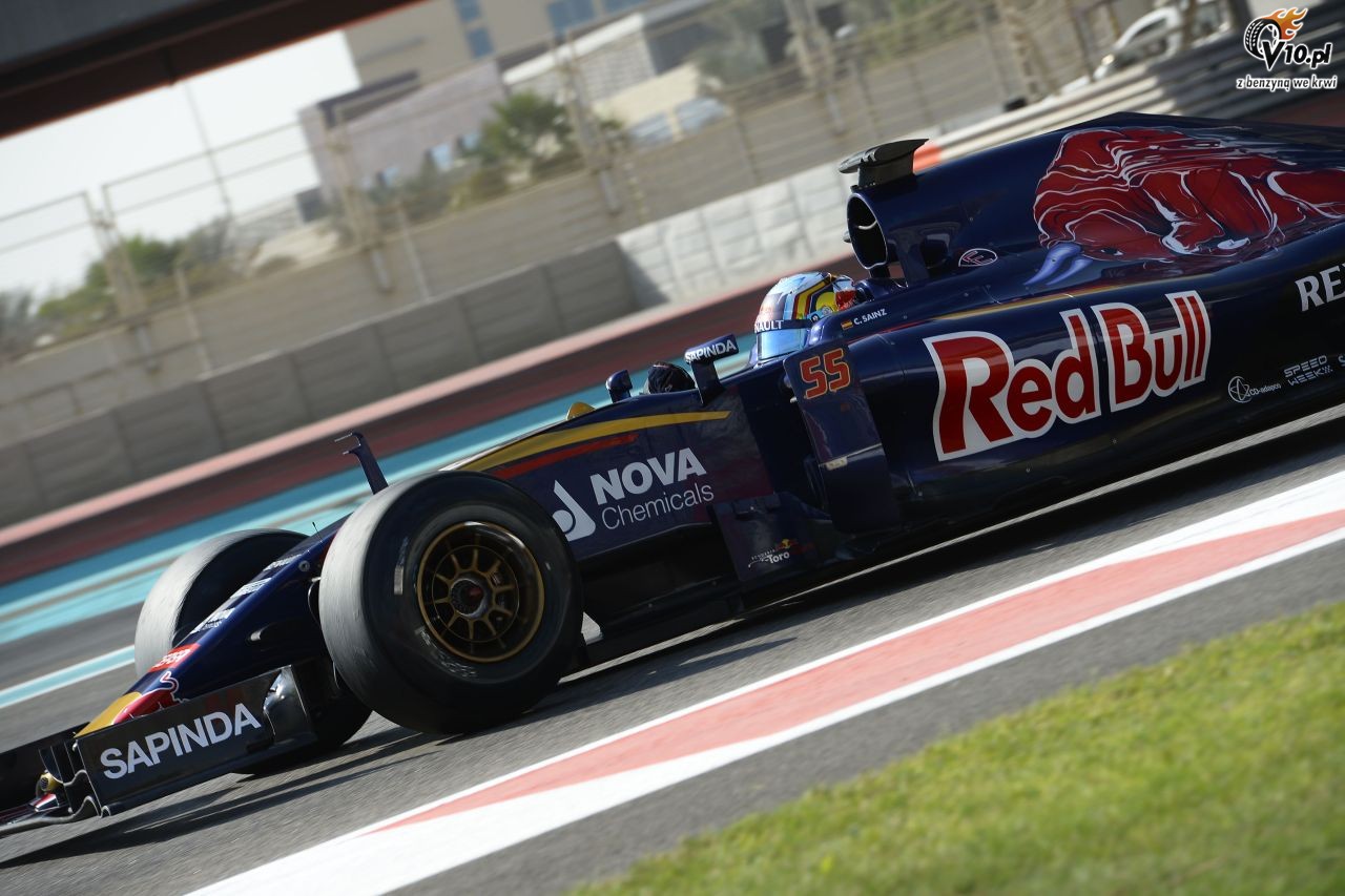 Testy opon w F1 po GP Abu Zabi 2015