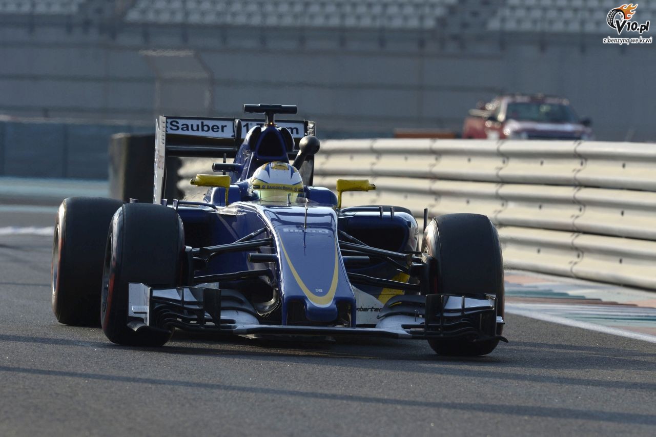 Testy opon w F1 po GP Abu Zabi 2015