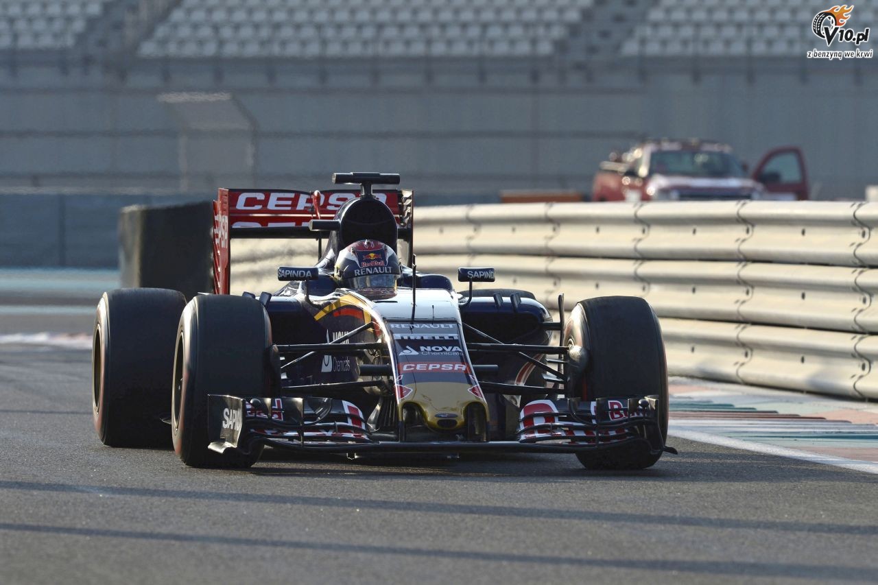 Testy opon w F1 po GP Abu Zabi 2015