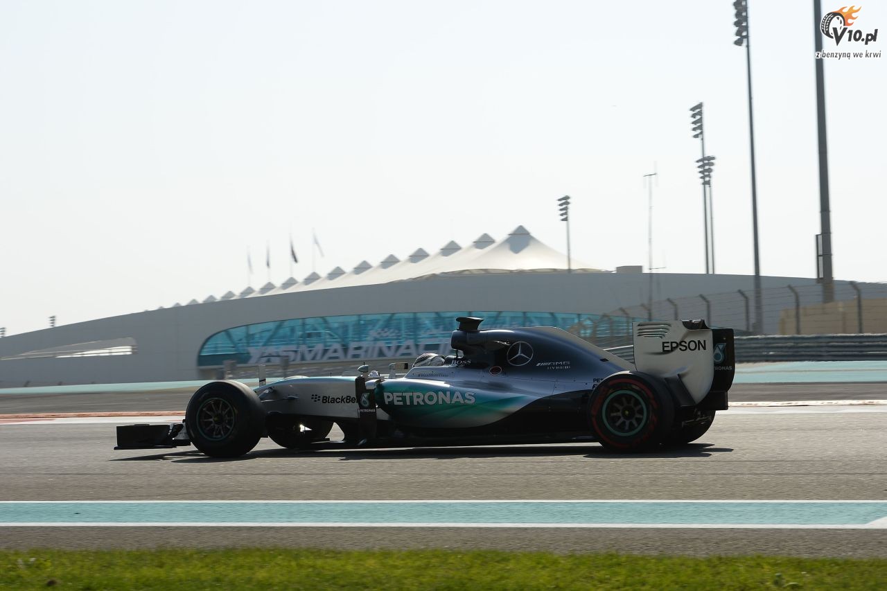 Testy opon w F1 po GP Abu Zabi 2015