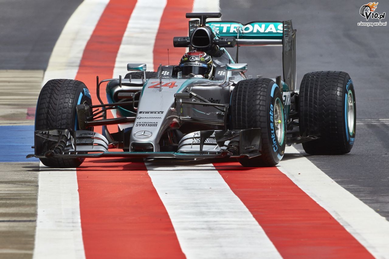 Testy F1 po GP Austrii 2015