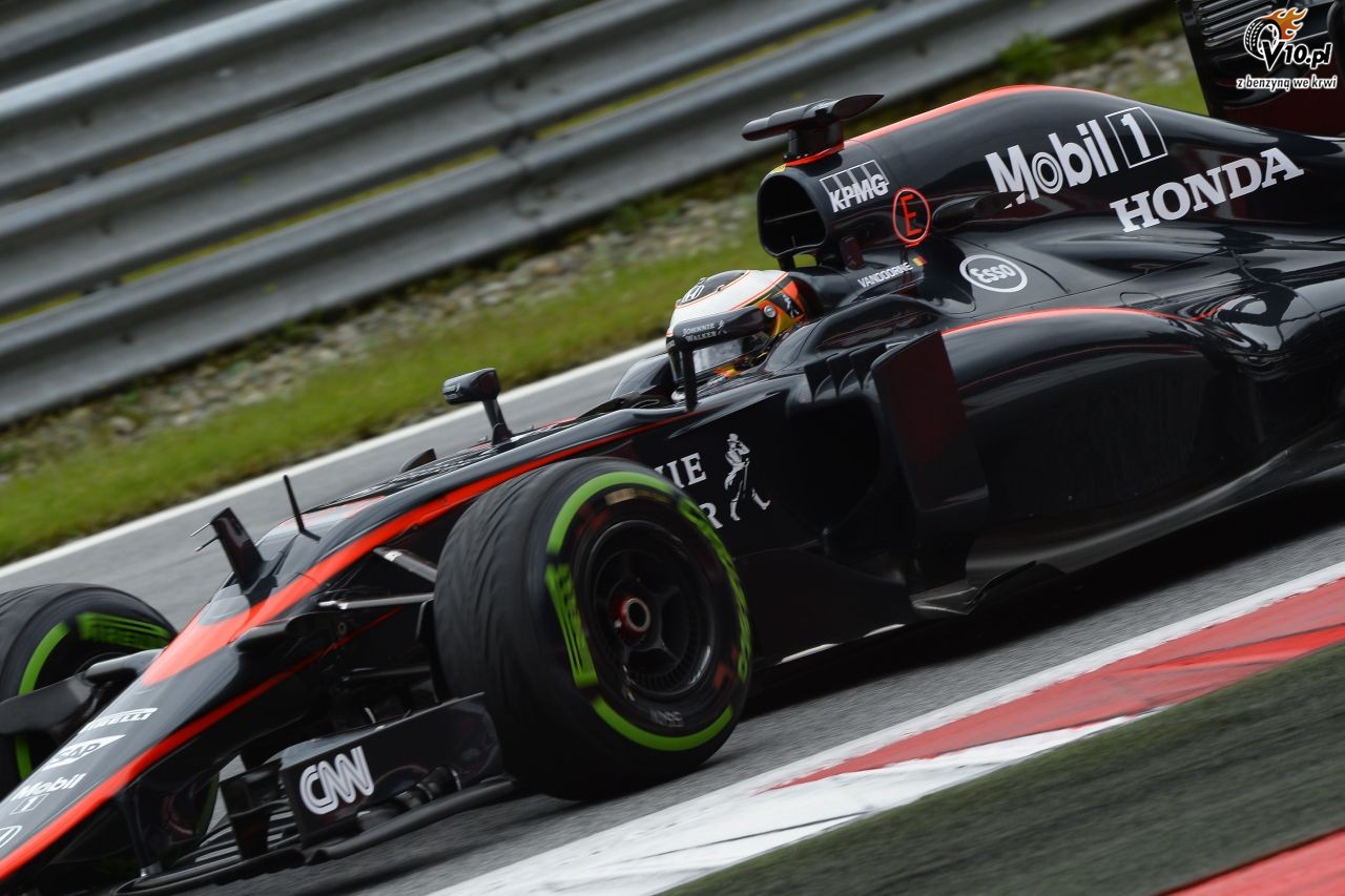 Testy F1 po GP Austrii 2015