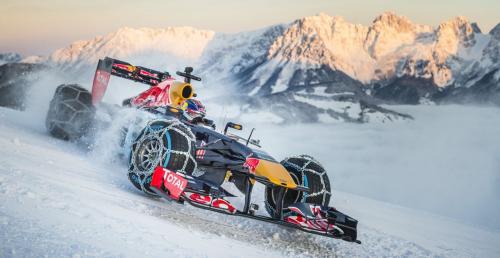Verstappen zjeda bolidem F1 w Alpach