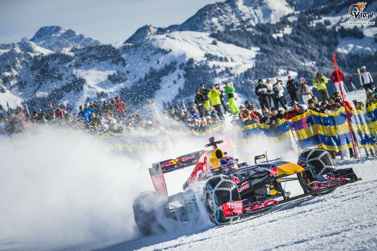Bolid F1 w Alpach