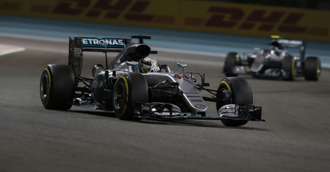 Verstappen popiera zagrywkę Hamiltona w GP Abu Zabi