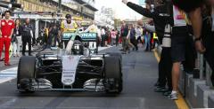 Hamilton pewny siebie przed GP Bahrajnu mimo serii poraek z Rosbergiem