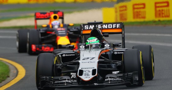 Kierowcy F1 mają zakaz wyrzucania zrywek z wizjera kasku na tor