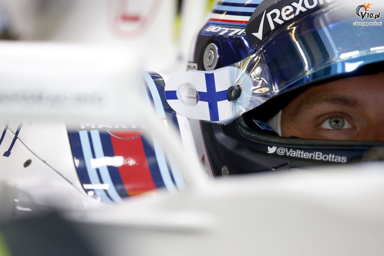 Kierowcy F1 maj zakaz wyrzucania zrywek z wizjera kasku na tor