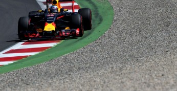 F1 nawoływana do postawienia na żwirowe pobocza
