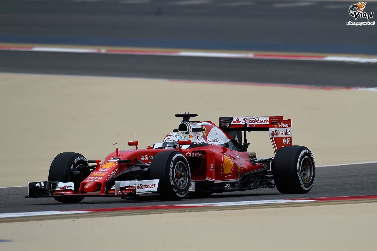 GP Bahrajnu - 3. trening: Dublet Ferrari
