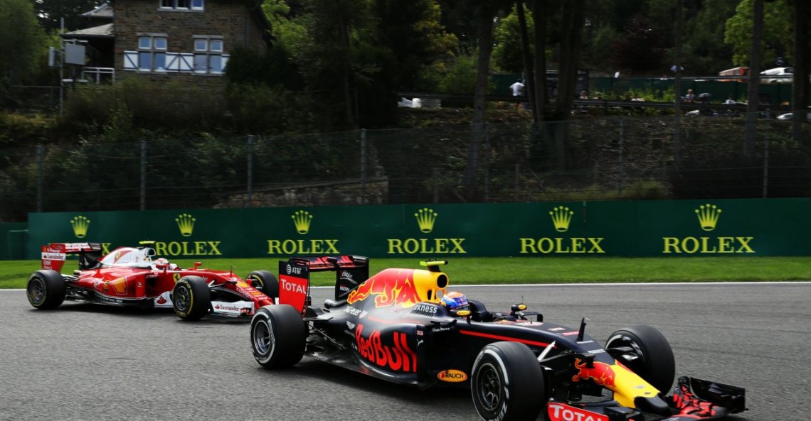 Verstappen planuje jeździć ostrożniej w mistrzowskim bolidzie
