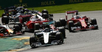 Ecclestone dalej przekonany o cichej pomocy Mercedesa dla Ferrari