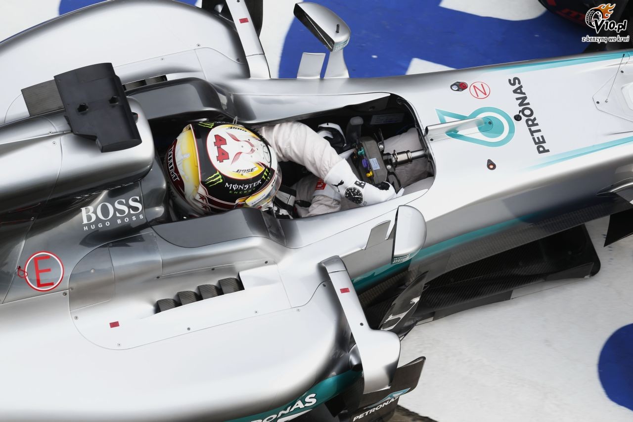 Rosberg liczy na pogodzenie si 'hejterw' z oson na kokpicie bolidu F1