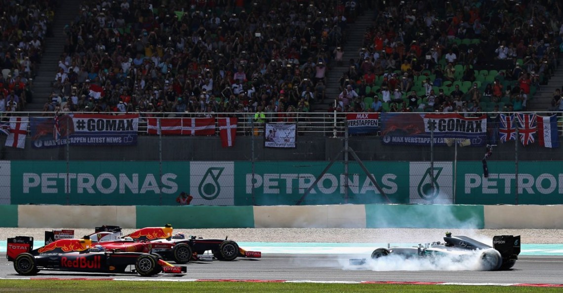Vettel przeprosił Rosberga za wypadek