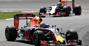 Verstappen o pojedynku z Ricciardo: Gdyby to był ktoś inny,...
